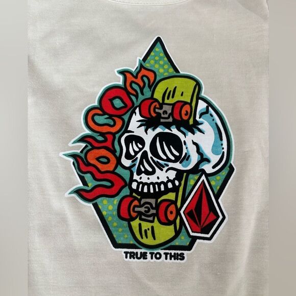 Volcom Graphic Tee and Neon Shorts Set - Picture 4 of 5